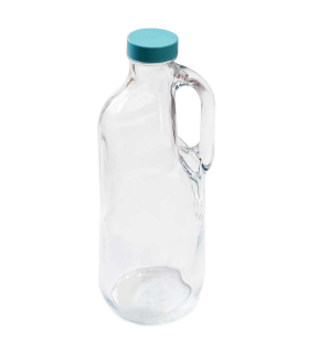 Tradineur - Botella de cristal con asa y tapa de plástico 1,4 L. Jarra vidrio 30 x 9 cm para agua caliente/fría, té helado, bebidas, frigorífico, nevera