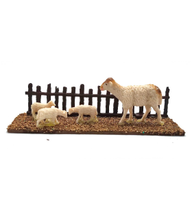 Tradineur - Figura de corralito con animales con valla para belén - Fabricado en plástico - Figura decorativa divertida para nacimiento, navidad, decoración tradicional.