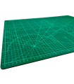 Tradineur - Tabla de corte, autocicatrizante, base para patchwork, manualidades, bricolaje, costura, alfombrilla de corte autorregenerable (Verde - A3 - 45 x 30 cm)