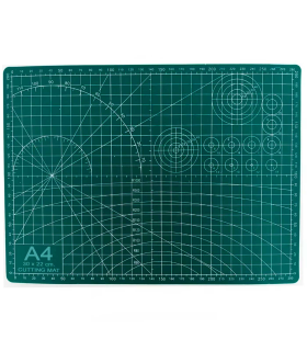 Tradineur - Tabla de corte, base para patchwork, autocicatrizante, manualidades, bricolaje, costura, alfombrilla de corte autorregenerable (Verde, A4, 30 x 22 cm)