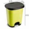 Tradineur - Cubo de basura con pedal - Fabricado en Plástico - Capacidad de 27 Litros - 45 x 38 x 32 cm - Color Amarillo y Negro