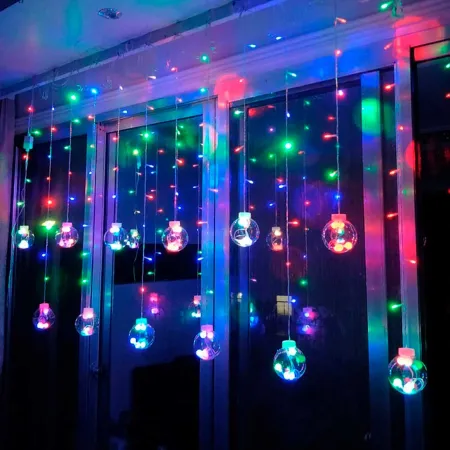 Tradineur - Cortina de luces LED, 10 bolas, guirnalda luminosa para interior, 9W, incluye mando regulador, Navidad, ventana, par Tradineur - Cortina de luces LED, 10 bolas, guirnalda luminosa para interior, 9W, incluye mando regulador, Navidad, ventana, par
