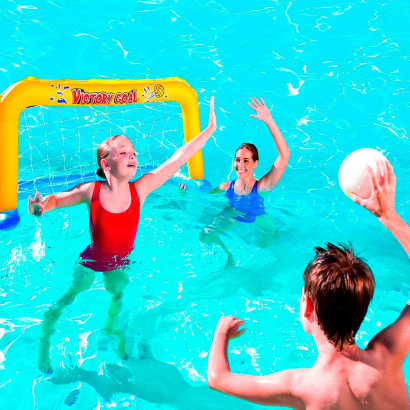 Tradineur - Portería de waterpolo hinchable con pelota, flotante, inflables para piscina, diversión, verano, 76 x 142 cm, diseño aleatorio