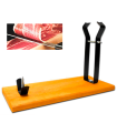 Tradineur - Jamonero de madera “Versalles”, soporte para pata y paleta de jamón serrano e ibérico, agarres metálicos, fácil montaje, 26,7 x 40,4 x 16,5 cm