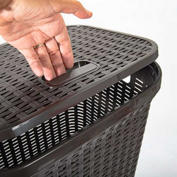Tradineur -  Cesto para ropa sucia de plástico con tapa 60 litros, wengué, 43 x 35,5 x 62 cm, pongotodo, cubo para la colada con