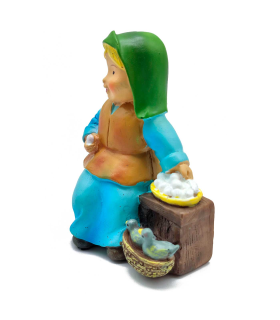 Tradineur - Figura de vendedora de huevos - Estilo naïf - Marmolina - Figura decorativa divertida para nacimiento, navidad, decoración tradicional, 9,5 x 7 x 4,5 cm