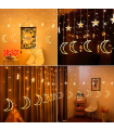 Tradineur - Cortina de luces LED con lunas y estrellas, guirnalda luminosa para interior, 9W, incluye mando regulador, Navidad, ventana, pared, escaparate, bodas, fiestas (138 luces, luz cálida)