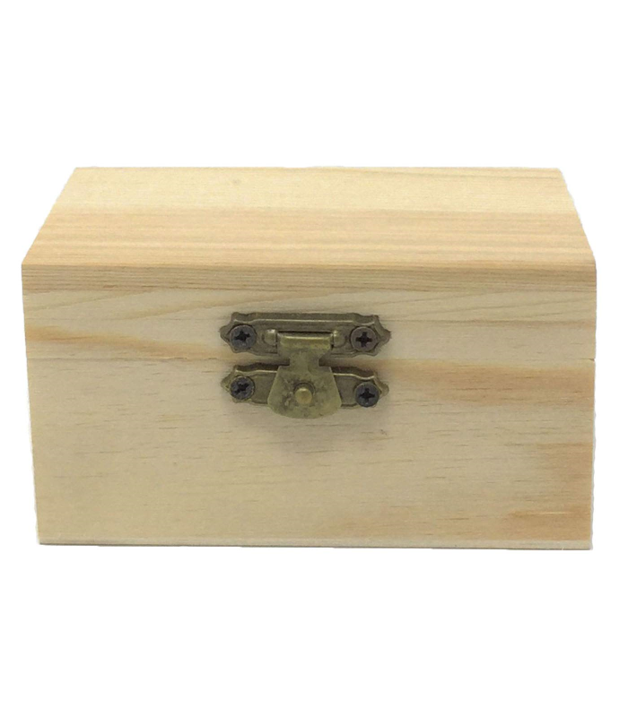 Tradineur - Caja rectangular de madera natural sin tratar con cierre metálico, cajita de almacenaje para joyas, manualidades, 5 x 9 x 5,5 cm, modelo aleatorio